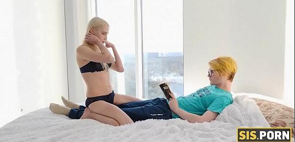  SIS.PORN. Fellow nails blonde stepsister next to her sleeping BF